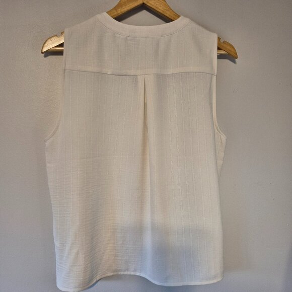 NWT Denver Hayes Cream Sleeveless Top Size Medium - Picture 6 of 7